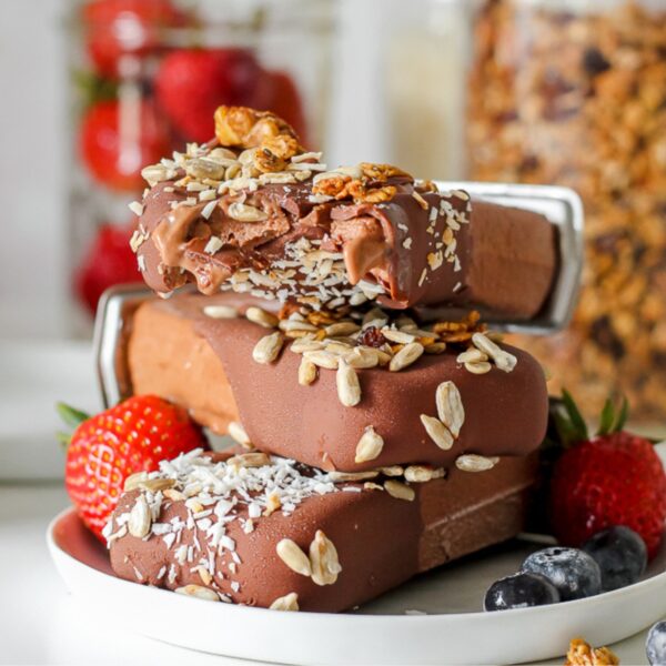featured image for the post of three popsicles stacked on top of each other on a small white plate