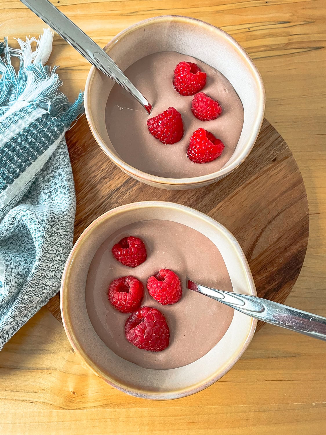two bowls of the pudding ready to serve 