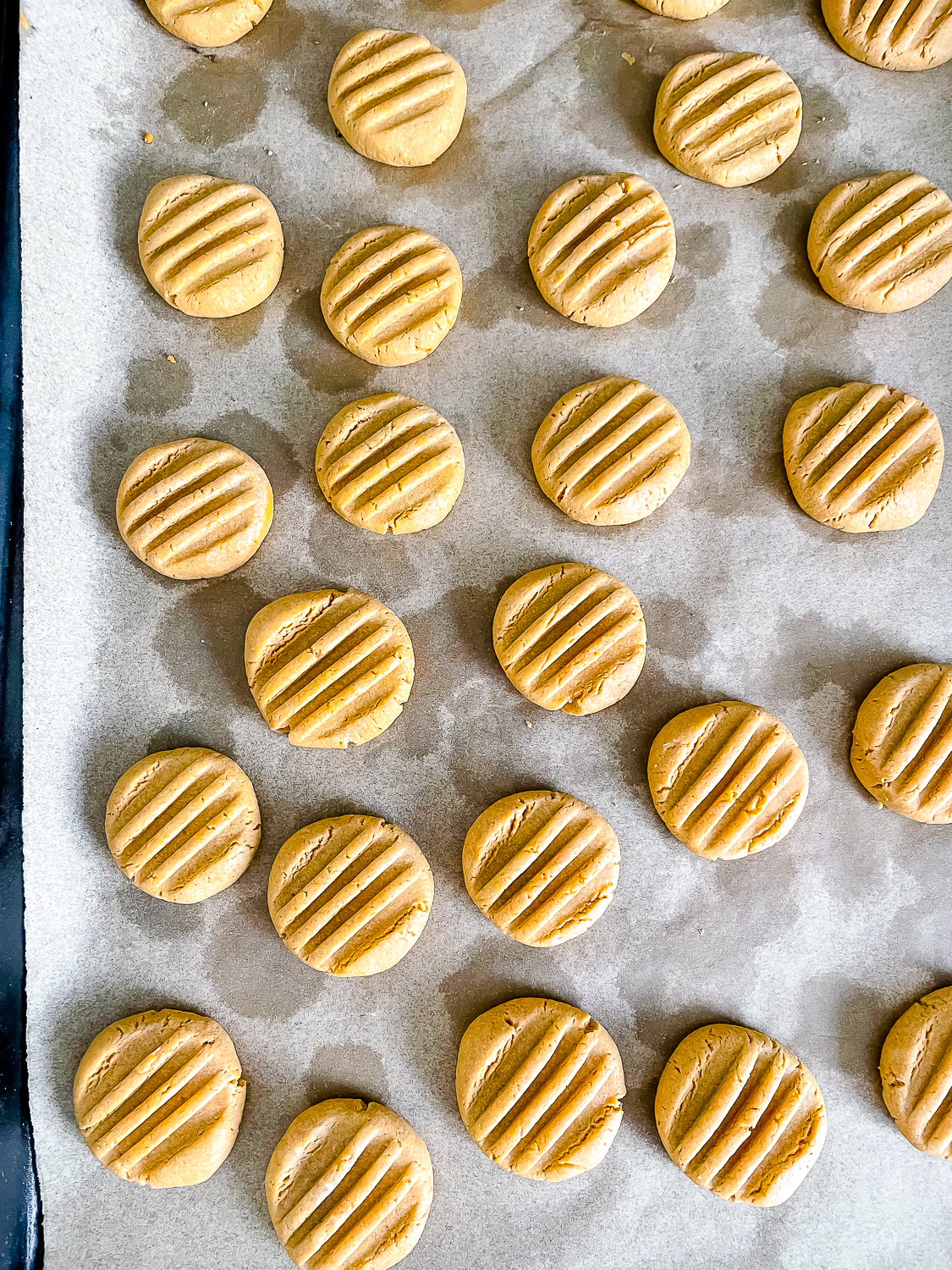 process photo of the cookies after baking