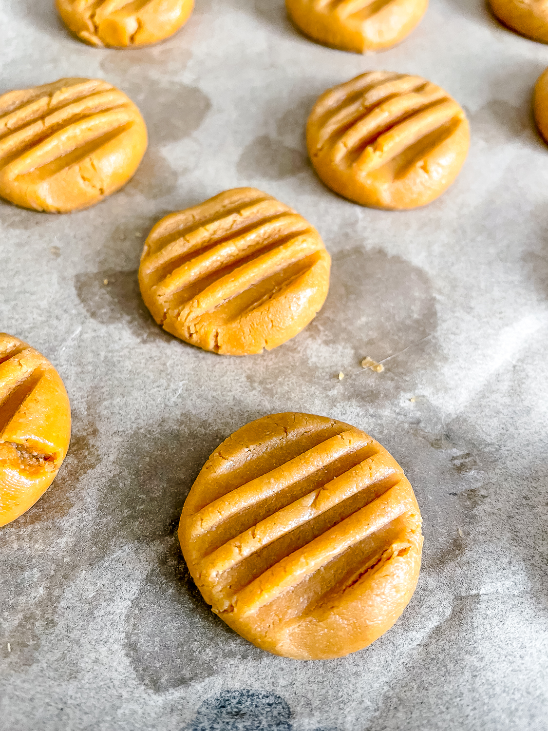 process photo of the cookies before baking
